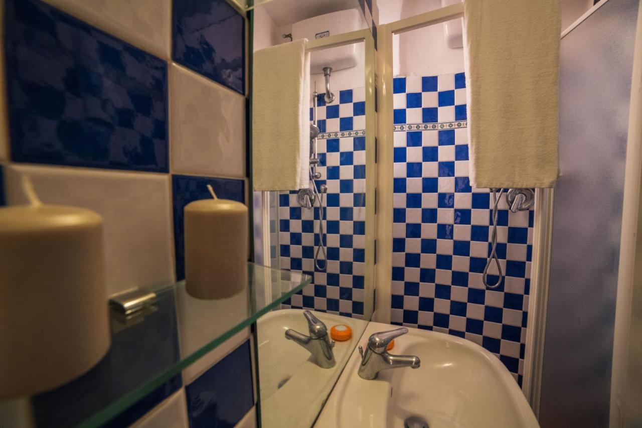 S1 - Serristori Tower Apt - Dolcevita Holiday Florenz Exterior foto